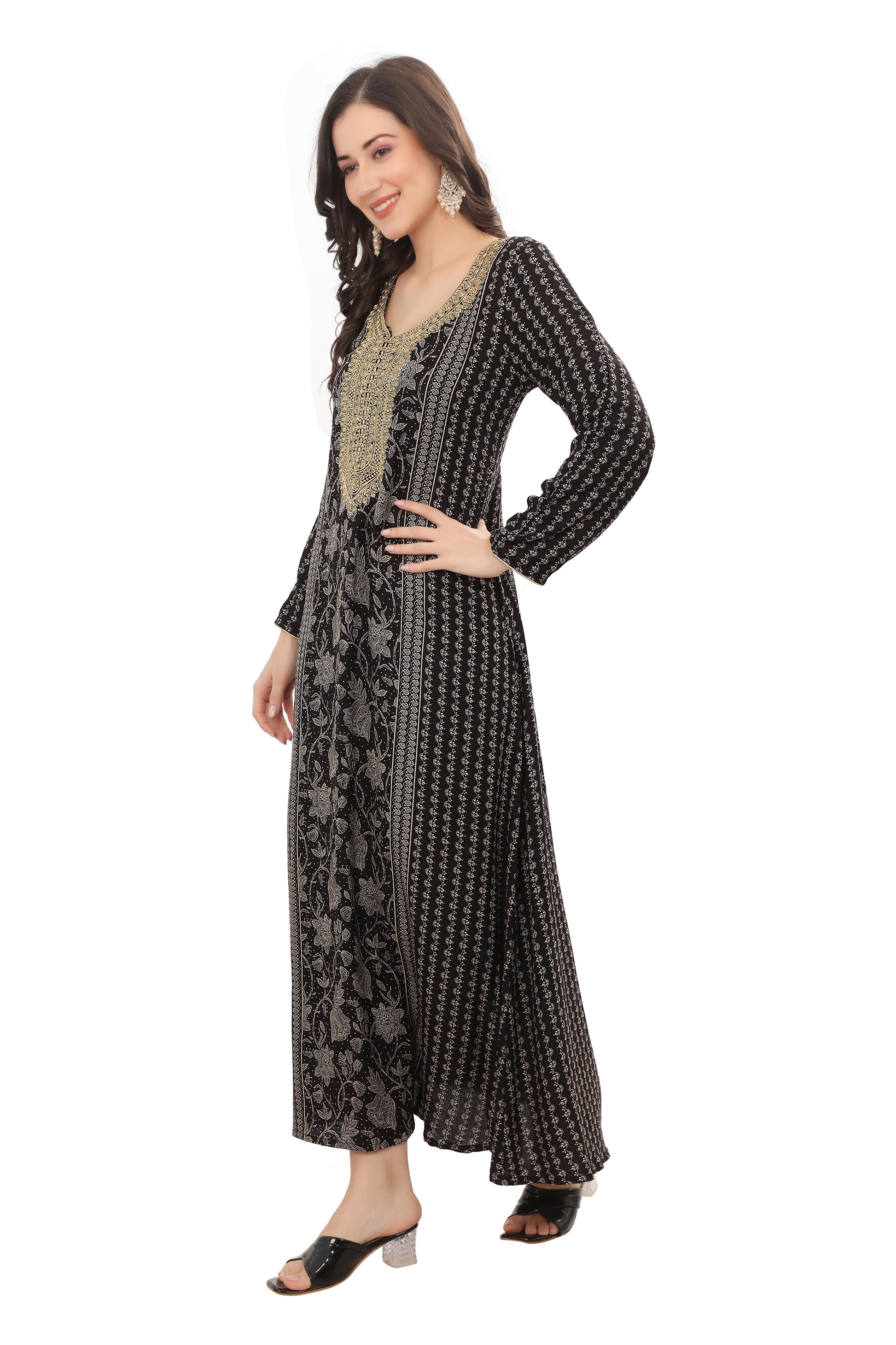 Black Alpine Fabric Kaftan with Embroidery – Comfortable and Elegant Ethnic Wear