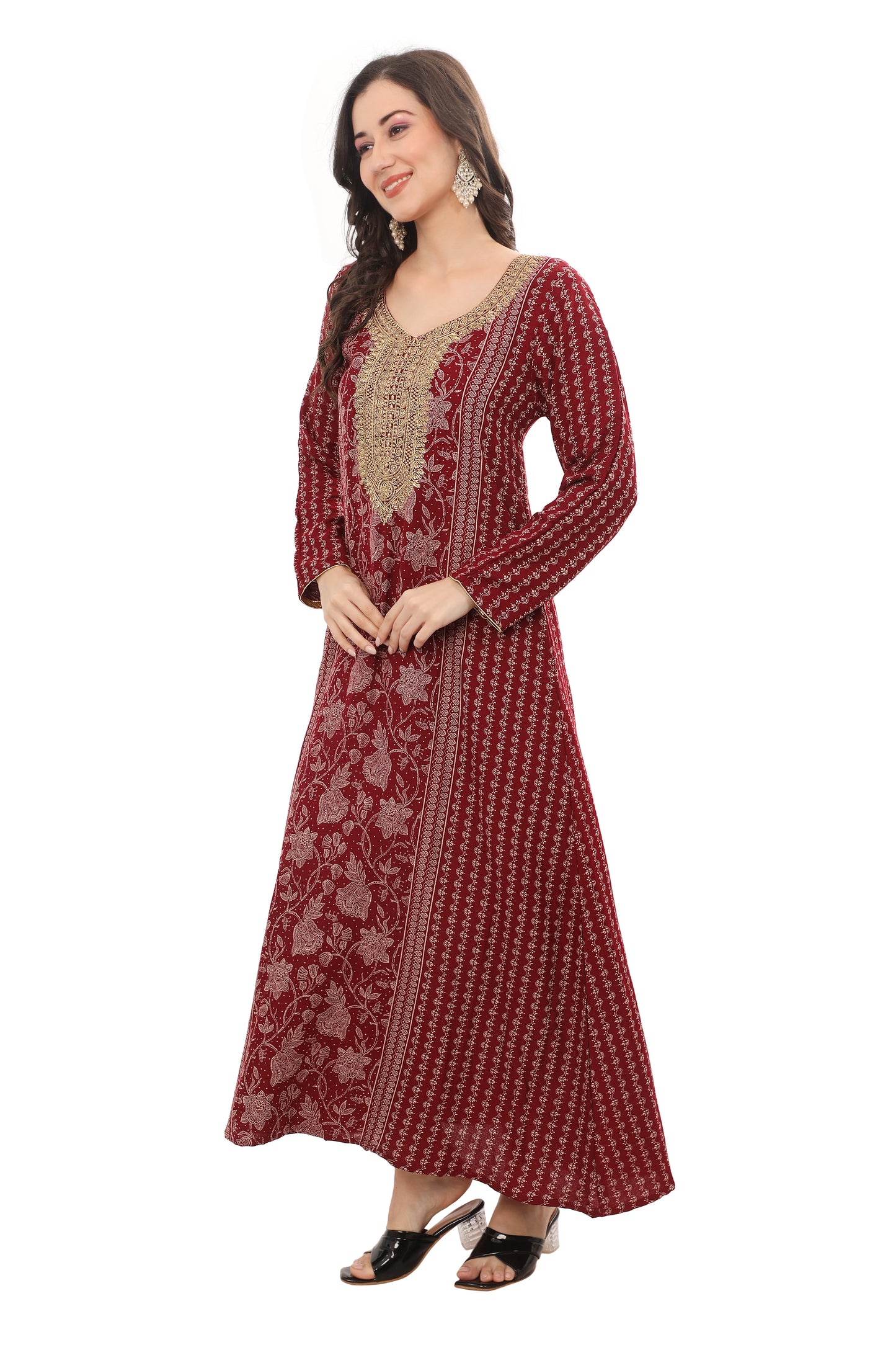 Stylish Alpine Kaftan with Embroidery – Lightweight and Comfortable Dress