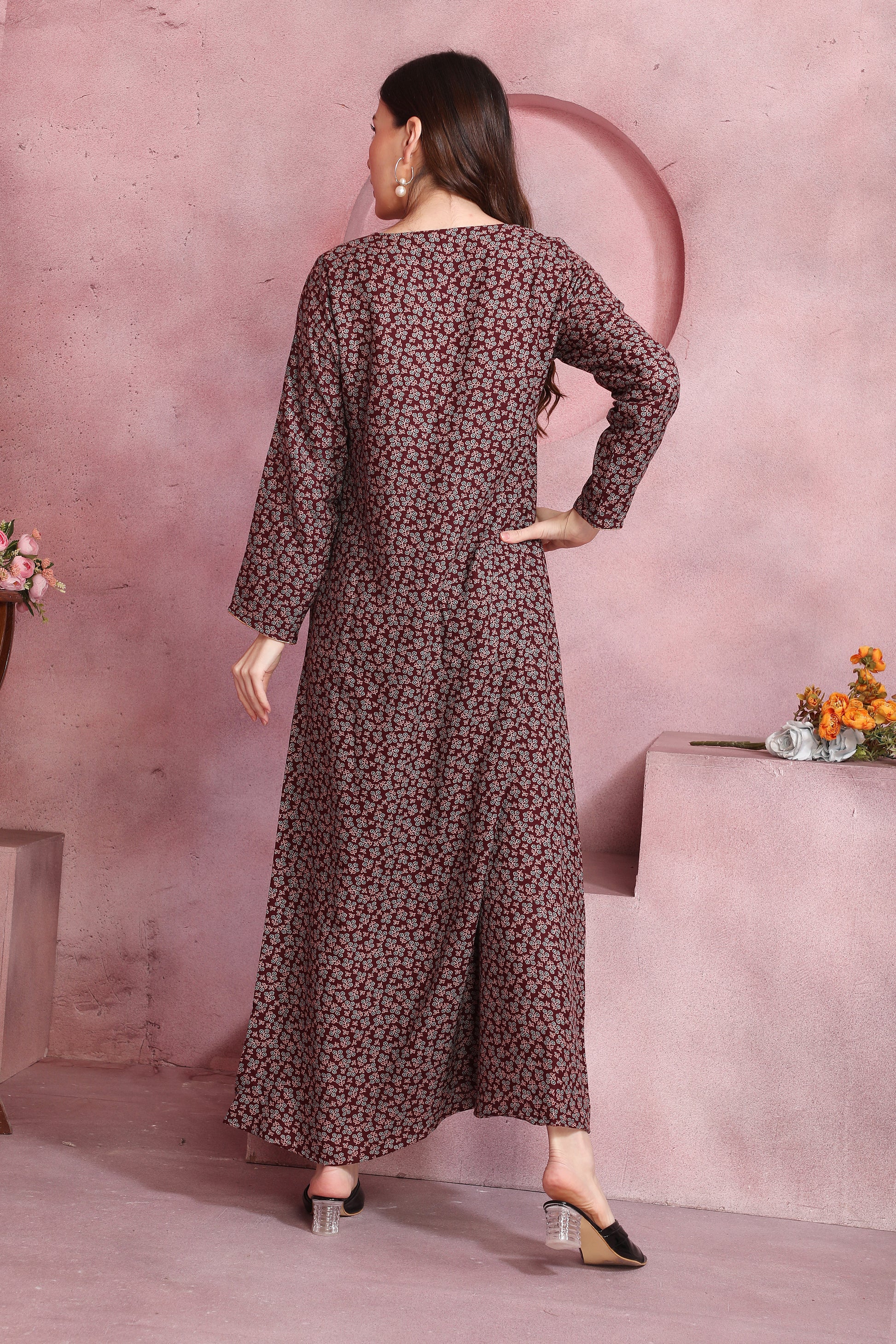 Burgundy Alpine Fabric Kaftan with Embroidered Neckline and Floral Design – Comfortable Ethnic Wear